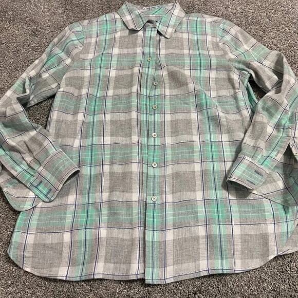 Talbots Women’s Button Down Shirt size Small - Picture 1 of 3